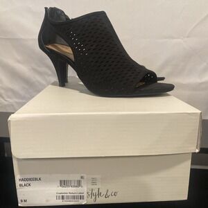 Style & Co BLACK Suede‎ 'Haddie' Open Toe back Zipper Heels shoes Size 9 M